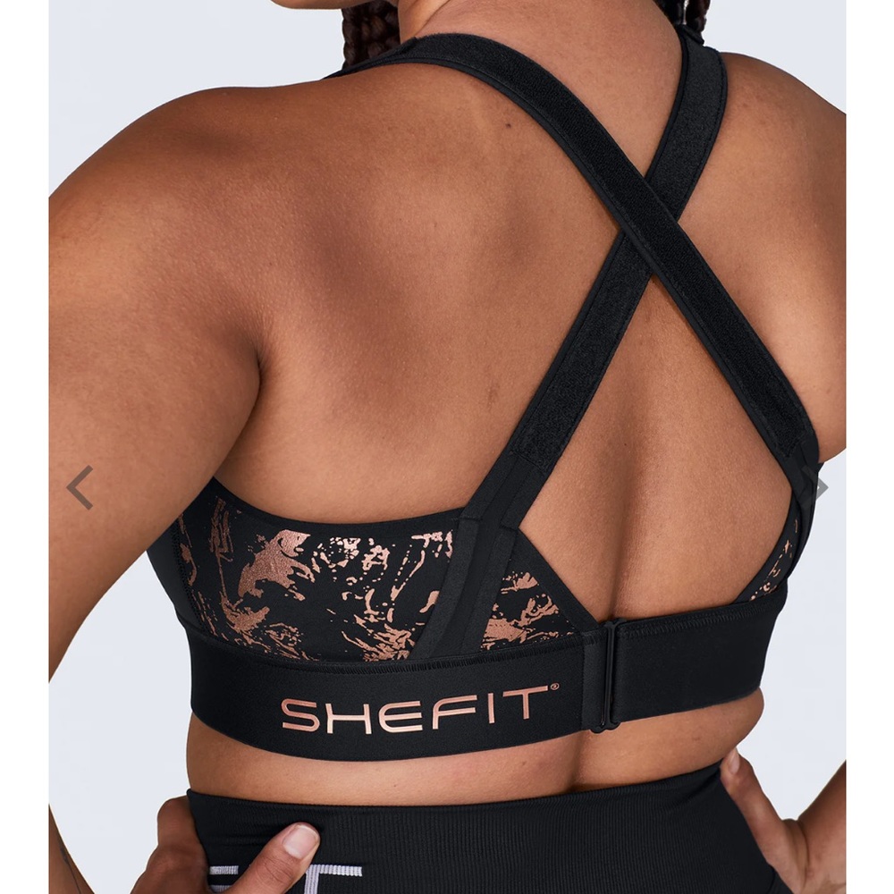 6luxe shefit